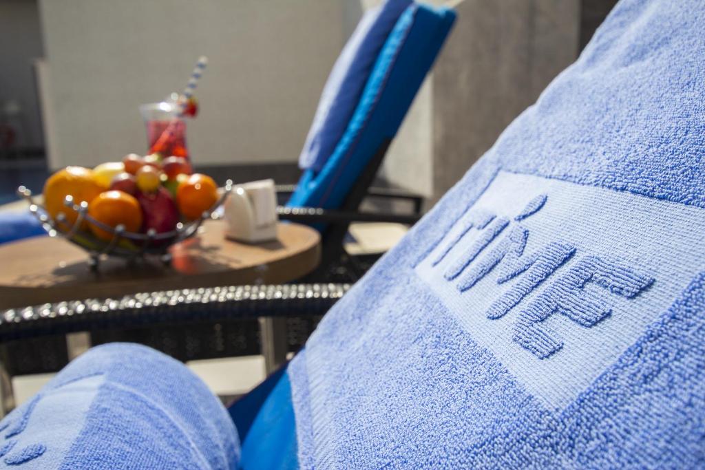 スイミングプール