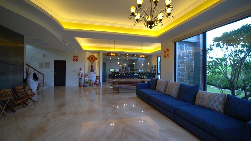 Shared lounge/TV area, Floral Land B&B in Hualien