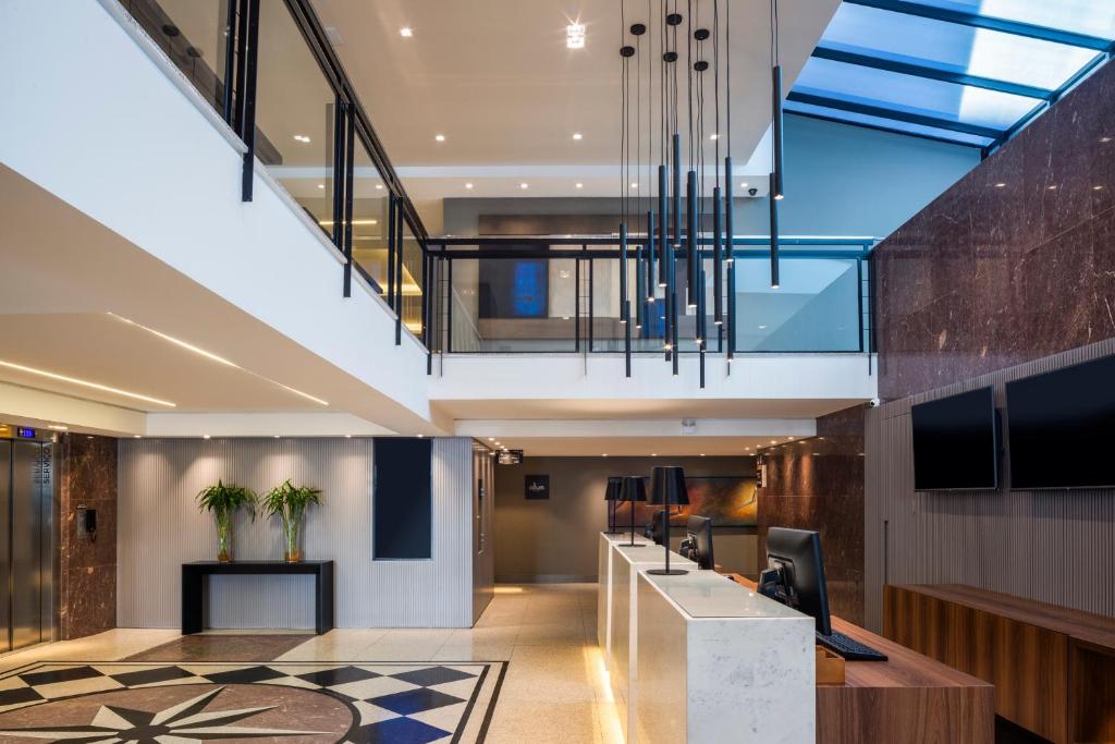 メルキュール クリティバ バテル ホテル (Mercure Curitiba Batel Hotel) フロント・ロビー