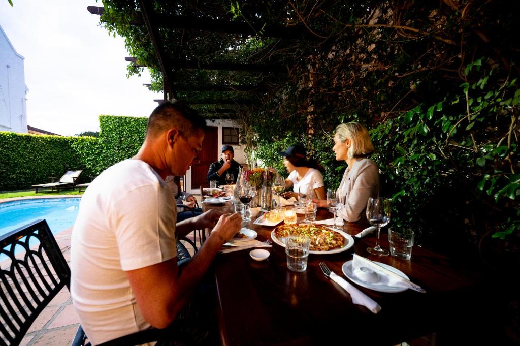 Noordhoek Village Hotel photo