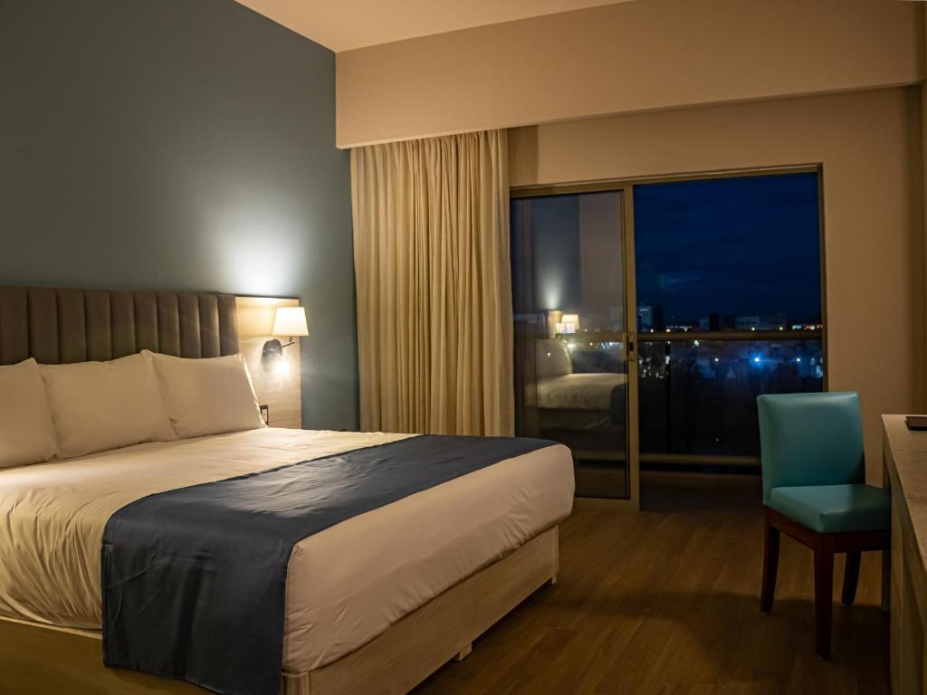 Varali Grand Hotel - 4