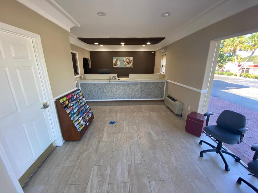 Americas Best Value Inn Gainesville photo