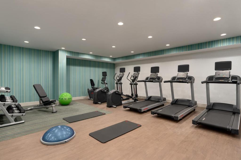 Holiday Inn Express Jamaica - JFK AirTrain - NYC photo