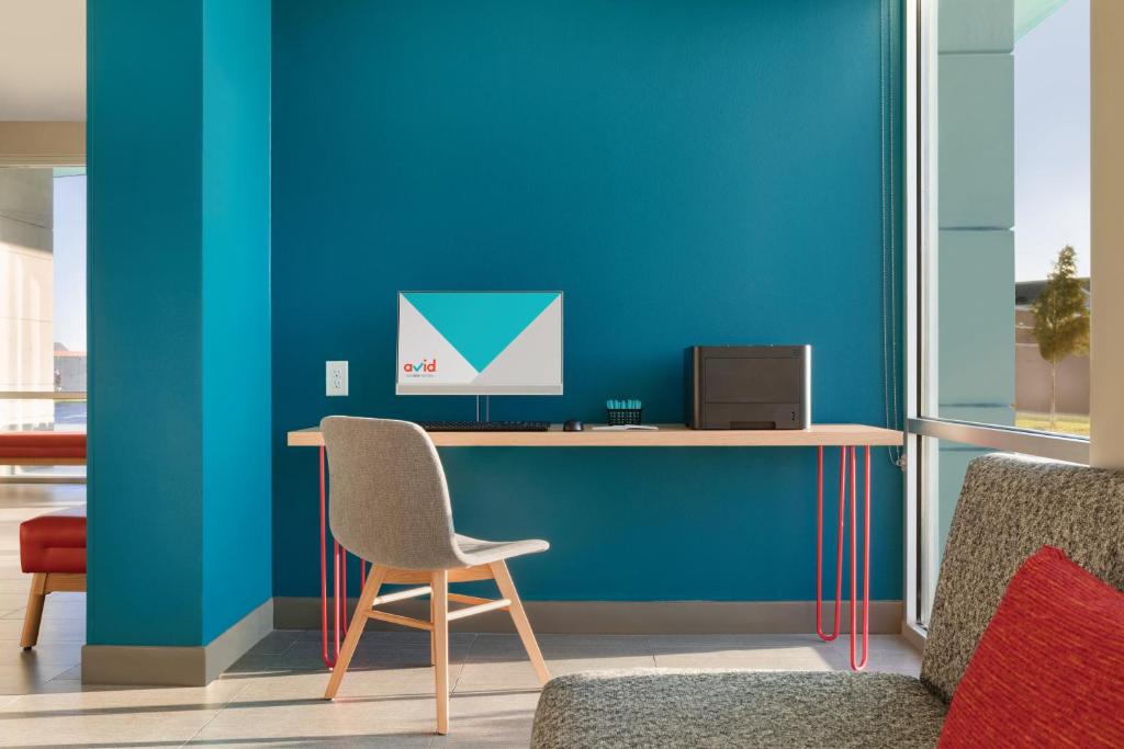 Avid Hotels Savannah South Gateway photo