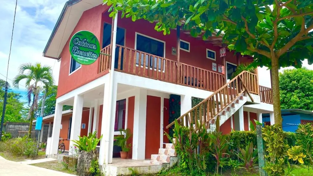 Cabinas ensueños, hotel in Tortuguero