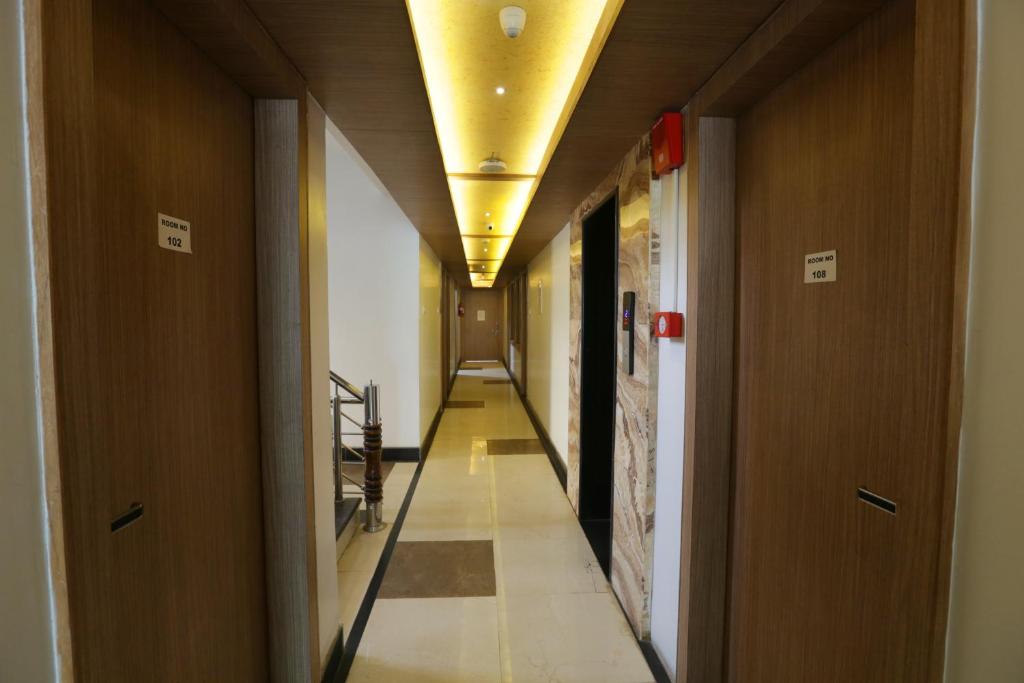 Hotel Pride Inn photo