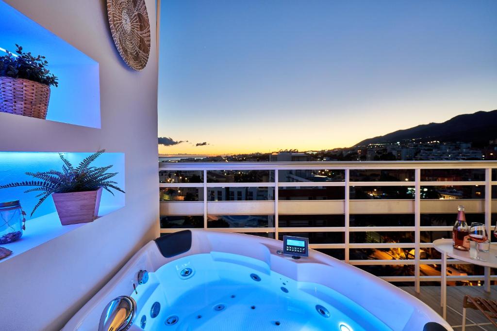 SUNSET BEACH Charming apartment with jacuzzi - 1