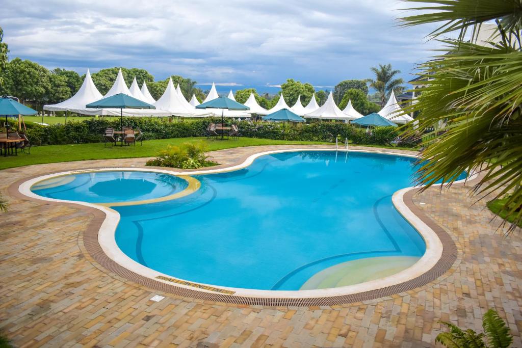 Royal Green Gardens Resort photo