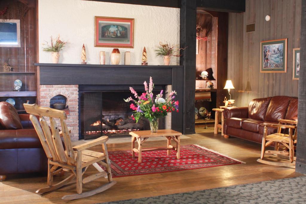 Shawnee State Park Lodge photo
