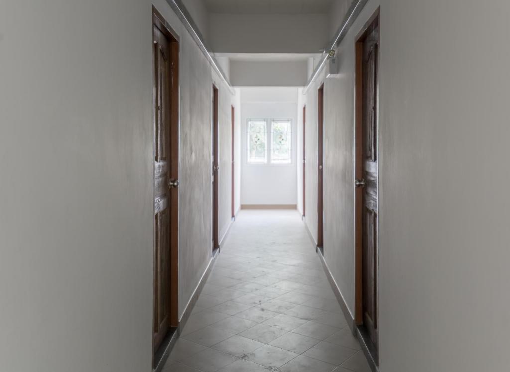 Facilities, MiddleWay House in Bangkok