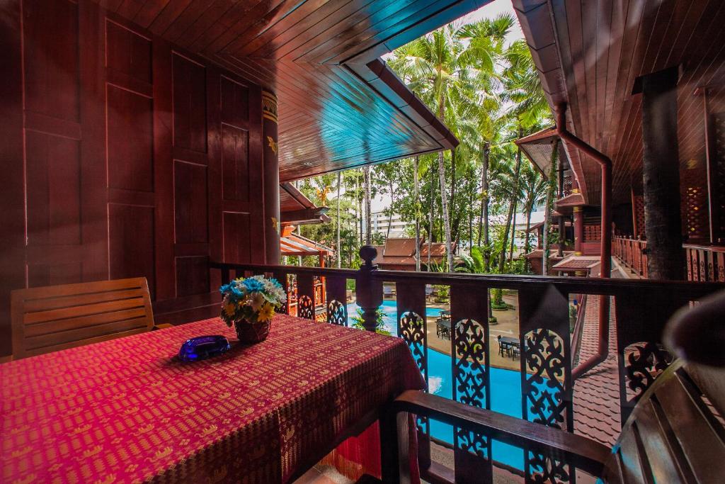 Balcony/terrace, Royal Phawadee Village Patong Beach Hotel in Phuket