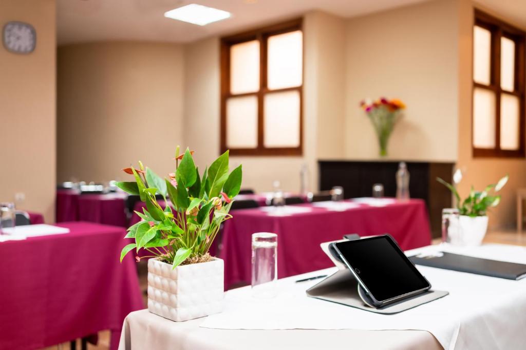 Hotel Brascos — Restaurant & bars in Rethymnon