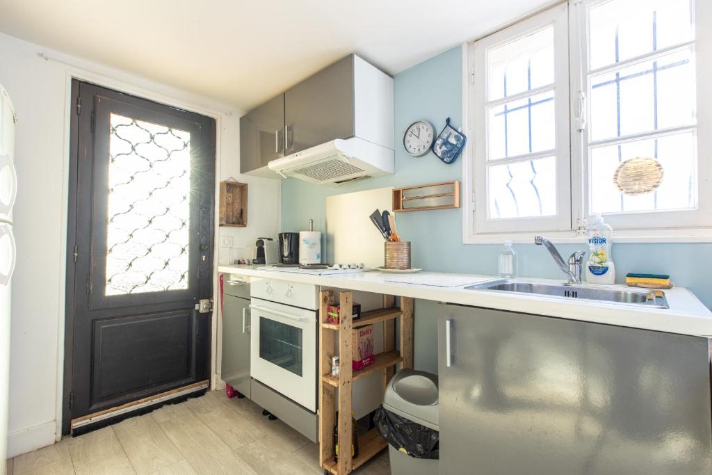 LB Vacation Rentals I Charming Little Bucolic House 5-Min From City - 4