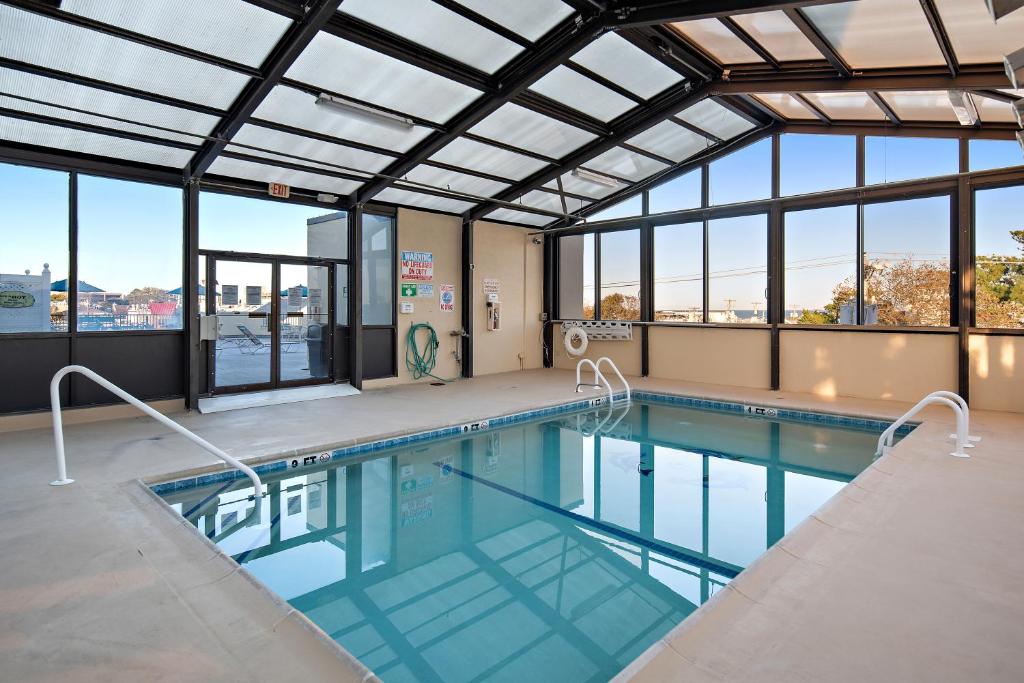 Brighton Suites Hotel photo