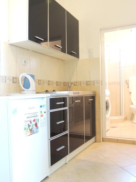 Comfortable Apartment in Ulcinj with Sea View and Garden - 5