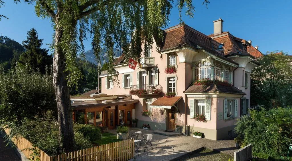 Swiss Inn & Apartments, hotel in Interlaken