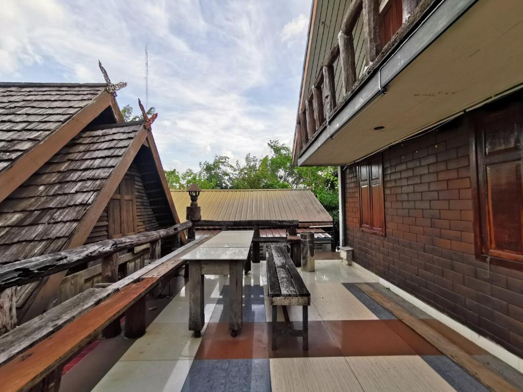 バーン ランナー リゾート (Baan Lanna Resort) バルコニー/テラス