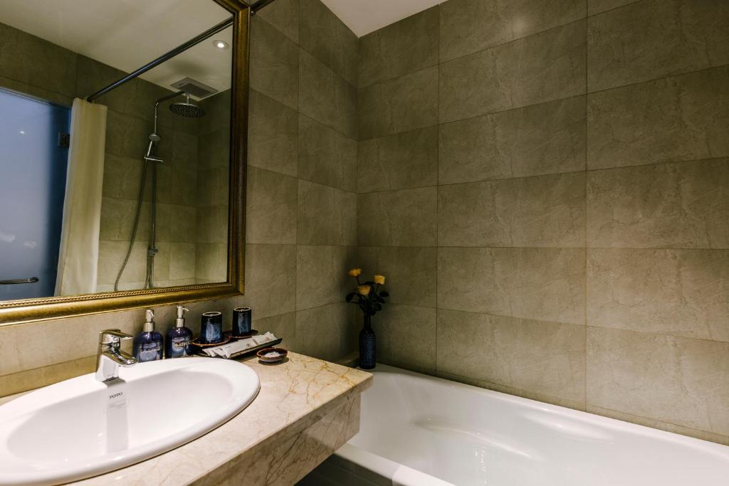 Hotel Facility 1