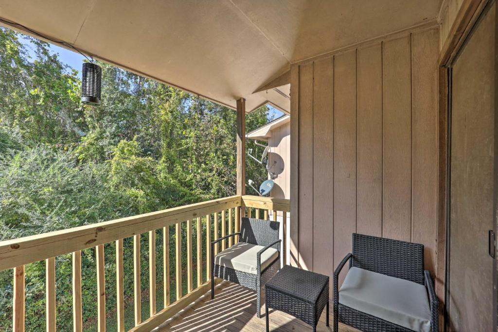 Updated Wilmington Retreat about 2 Miles to UNCW! photo