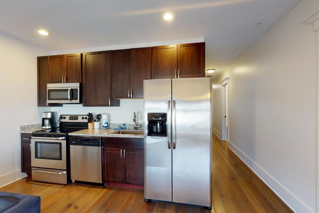 493 King Two Bedroom Suites photo