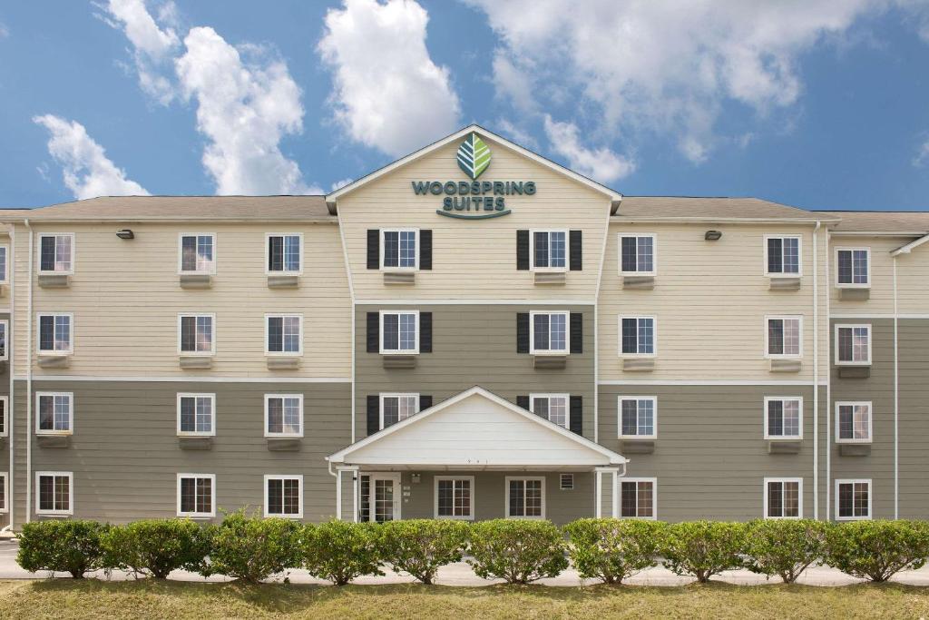 WoodSpring Suites Columbia Fort Jackson photo