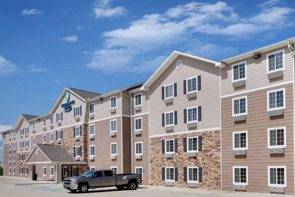 WoodSpring Suites Lake Charles — Hotel in Lake Charles (LA)