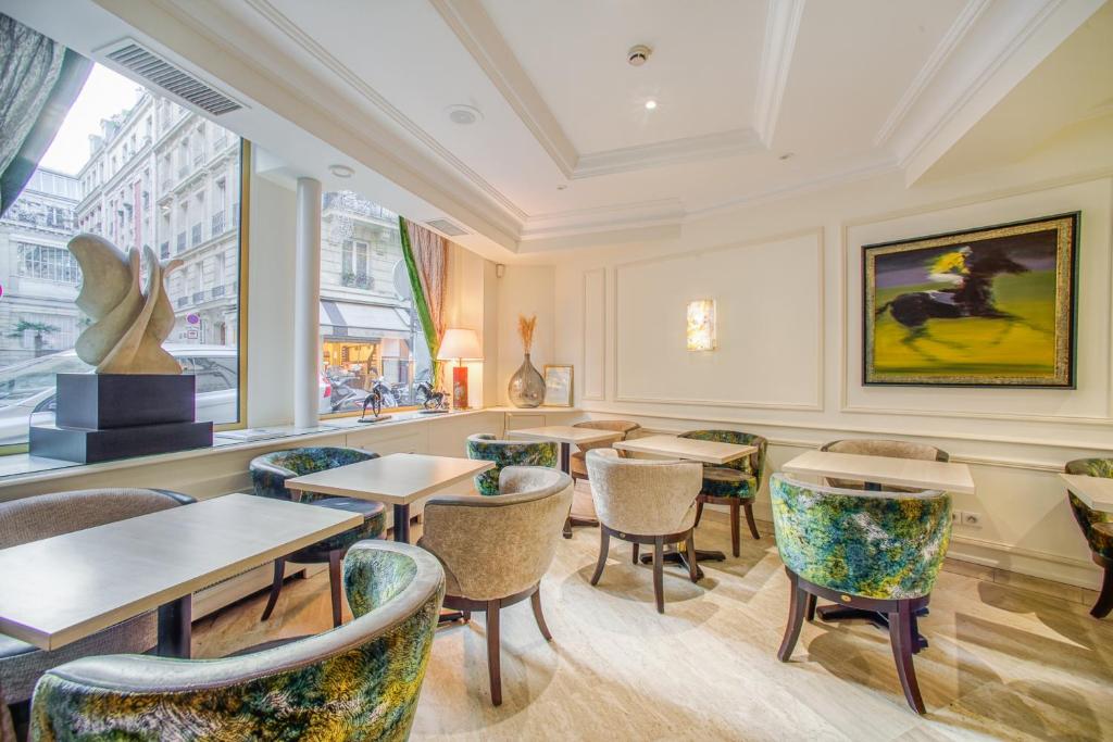 Queens Boutique Hotel - 4