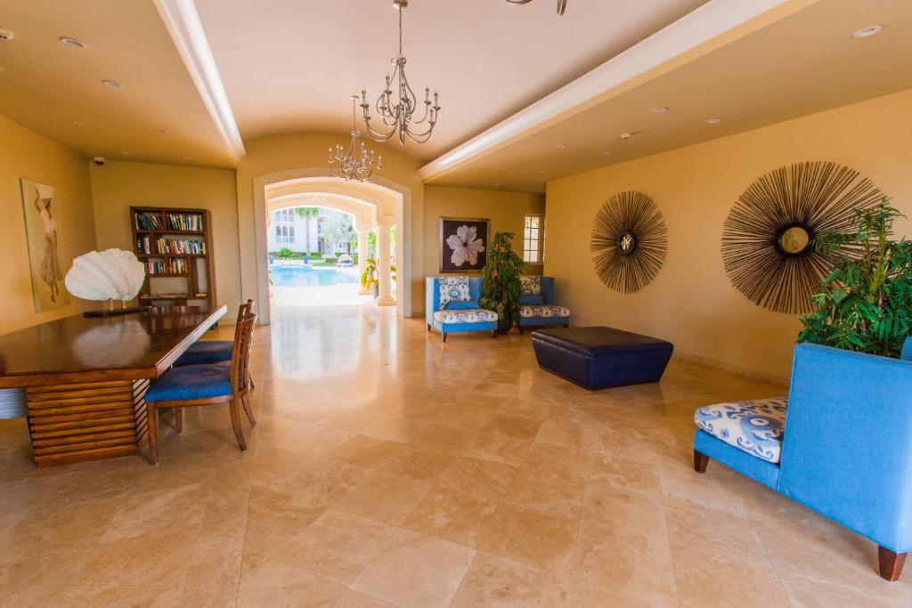 The Venetian on Grace Bay photo
