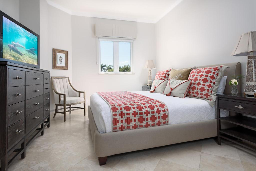 The Venetian on Grace Bay photo