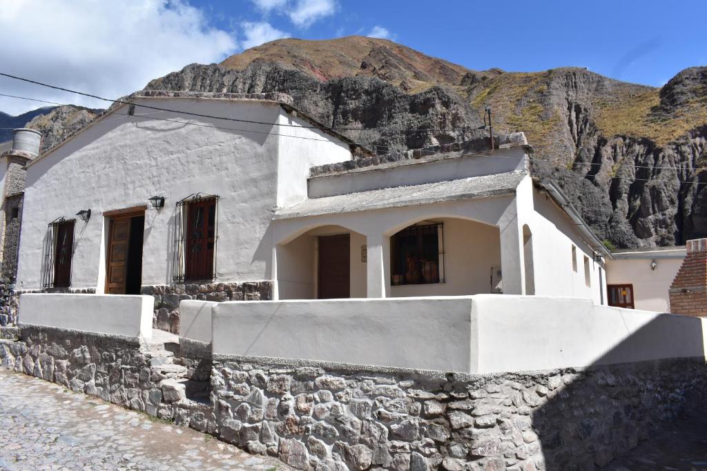 El Caucillar — Hotel in Iruya