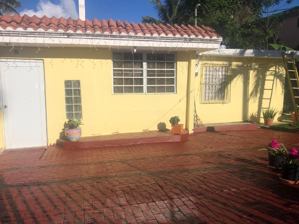 Gavidias Guest House photo