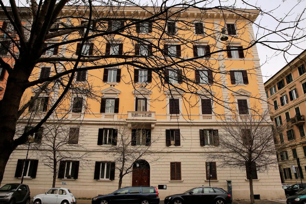 74 Crescenzio House - 1