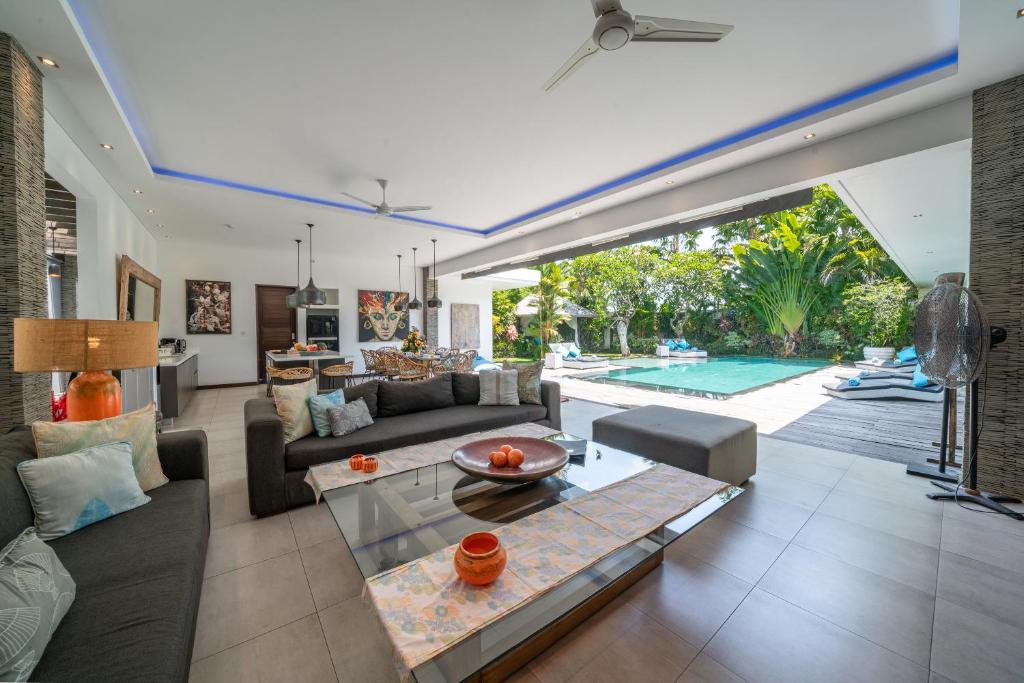 Villa Lilis photo
