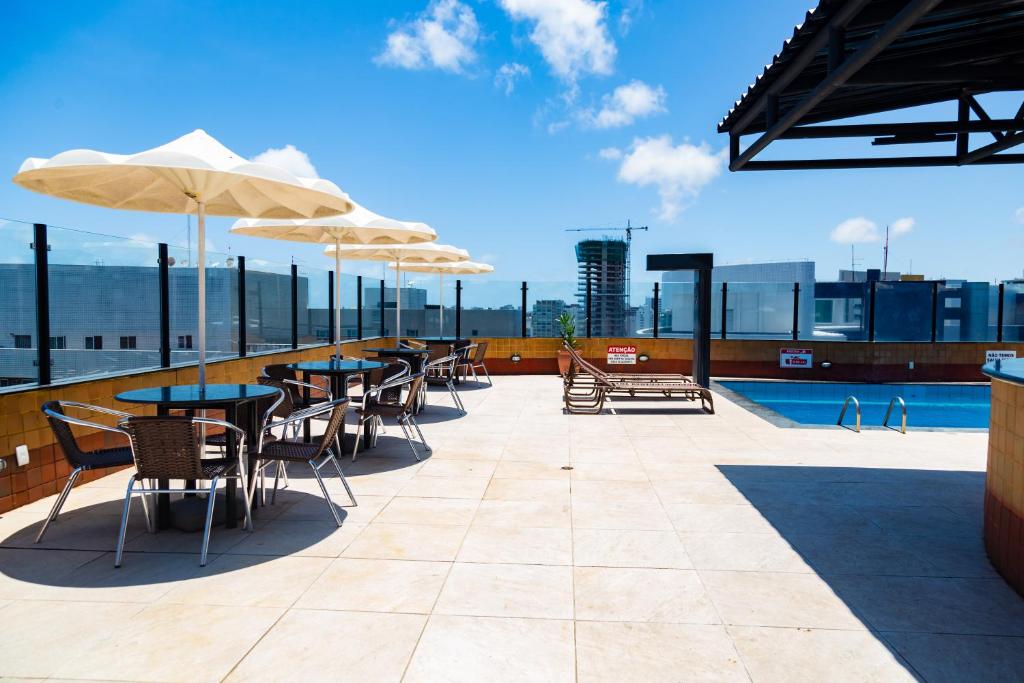 Plaza Praia Suites