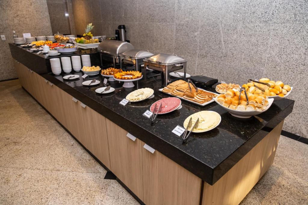 Alimentos e Bebidas