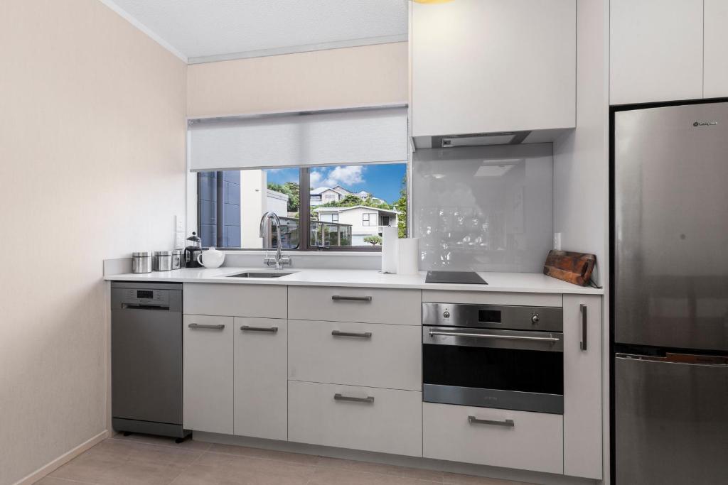 Sunny Sea Views - Snells Beach Holiday Home photo