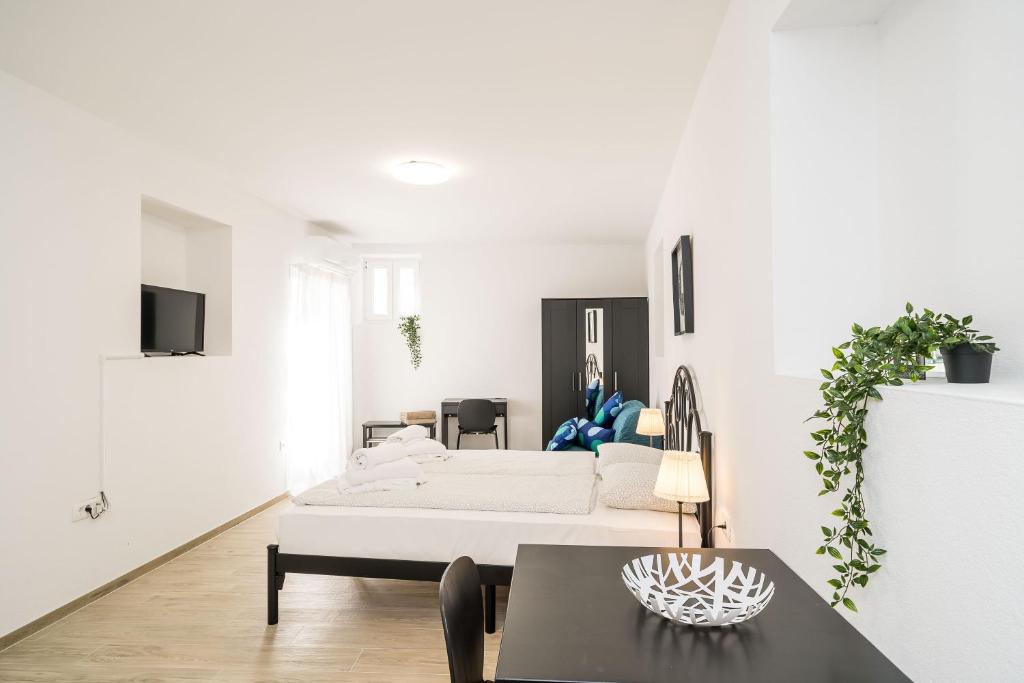 Residence & Pool Villa Schwarz Suites