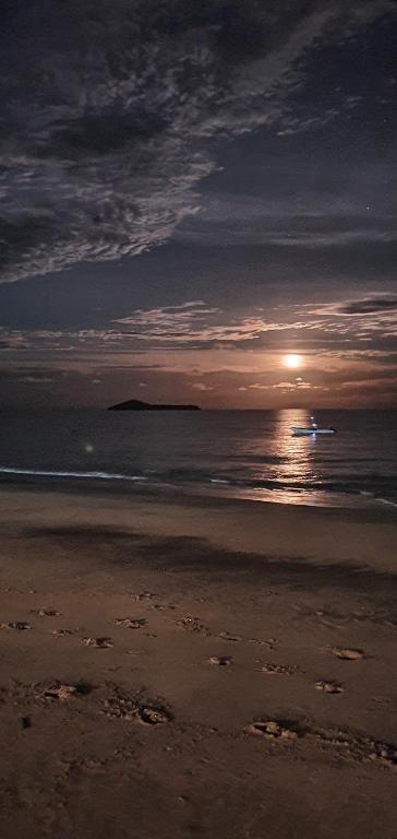 NICO'S BEACH PANAMA photo