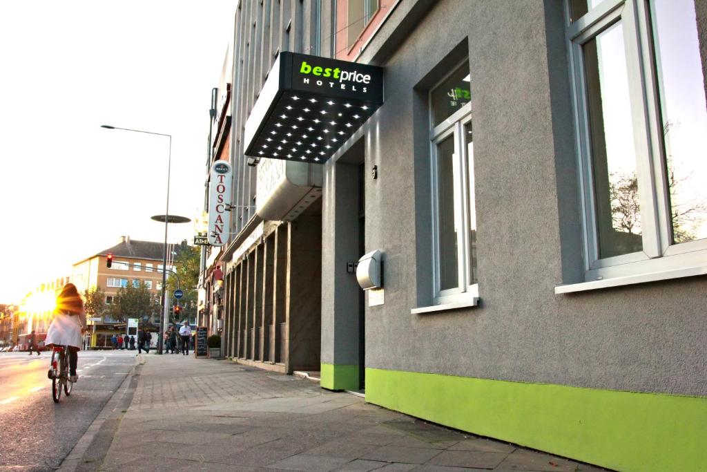 bestprice Hotel Aachen Hauptbahnhof photo