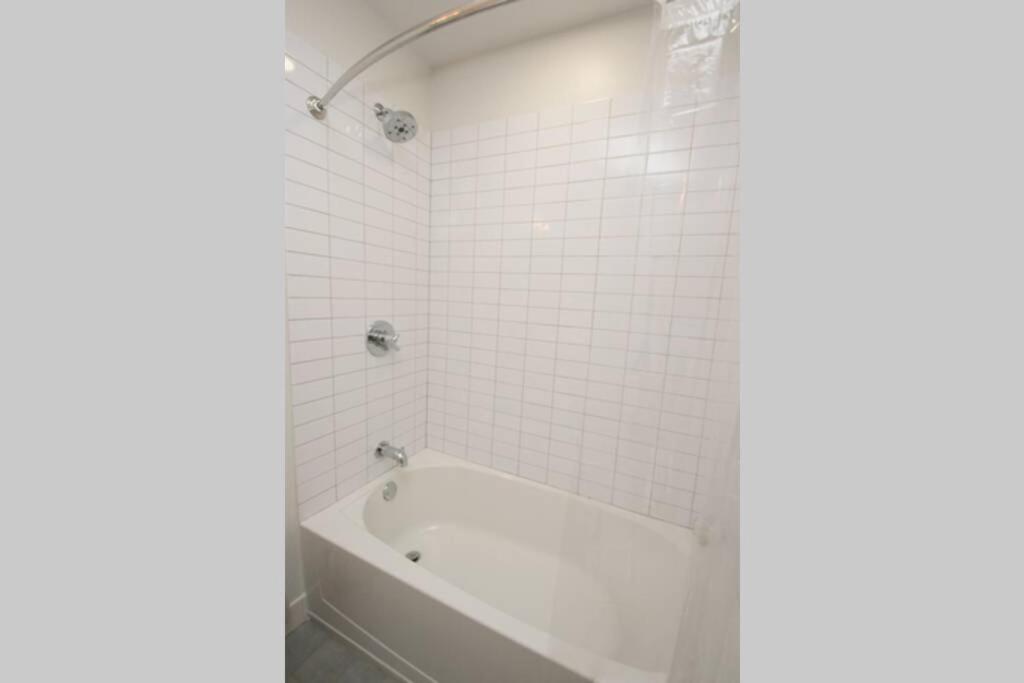 BRAND NEW 1BR 1BA BY RITTENHOUSE, DOORMAN W/D!!! photo