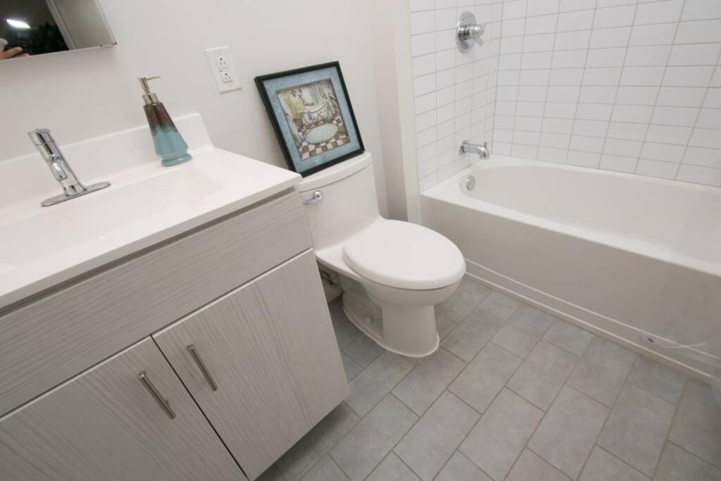 BRAND NEW 1BR 1BA BY RITTENHOUSE, DOORMAN W/D!!! photo