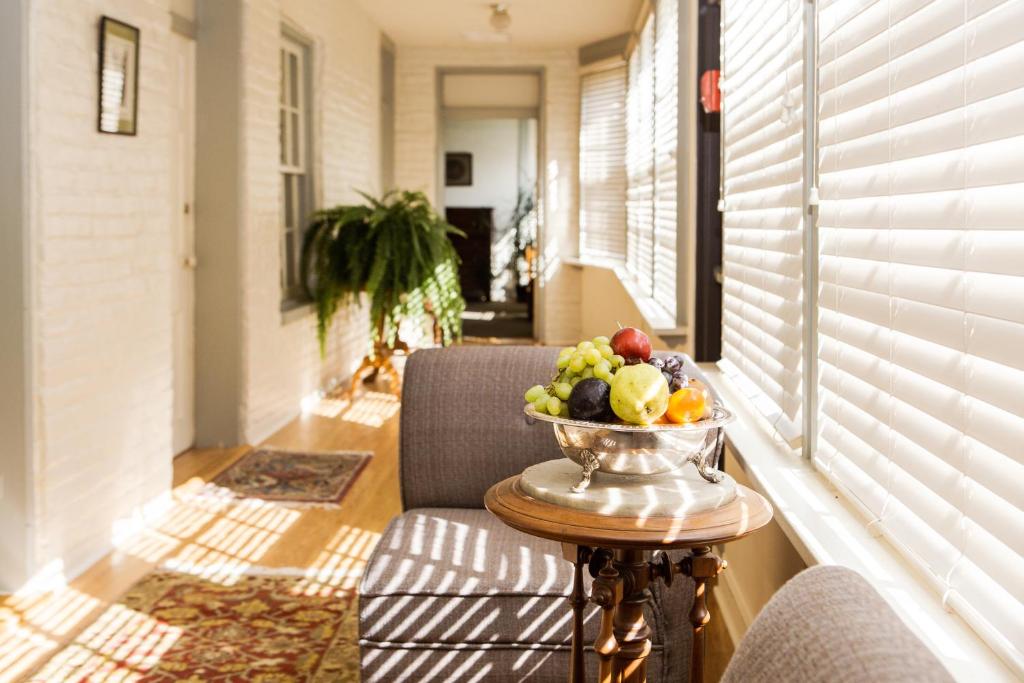 James Buchanan Hotel photo