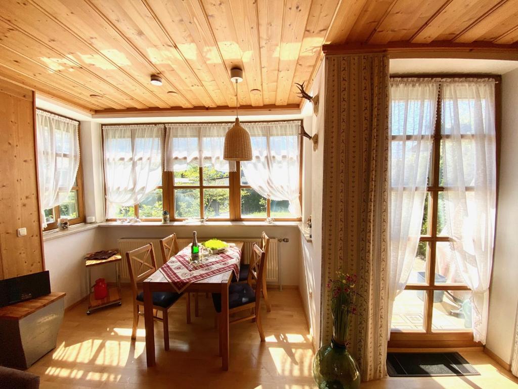 Ferienwohnung Zirbenblüte - 2