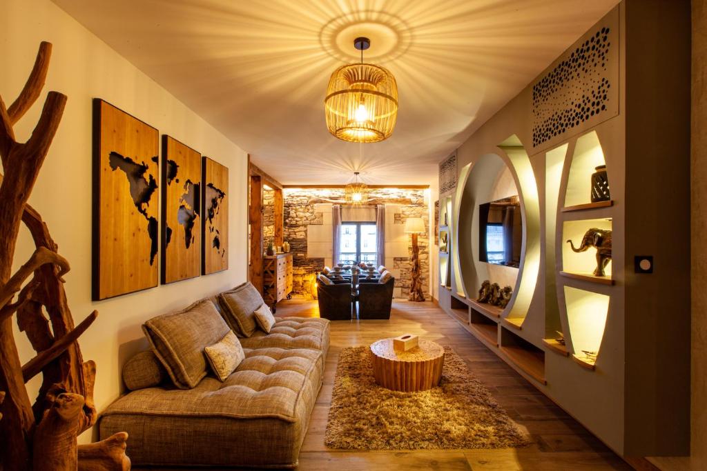 OLuxuxy49 - Appartements T3 de prestige, Place du Ralliement, 2ème 3ème et 4ème étage SANS ASCENSEUR, Angers