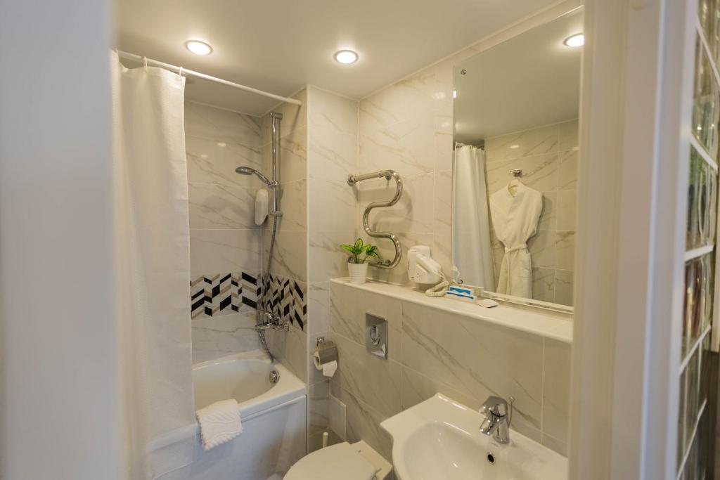 Dvina Hotel photo