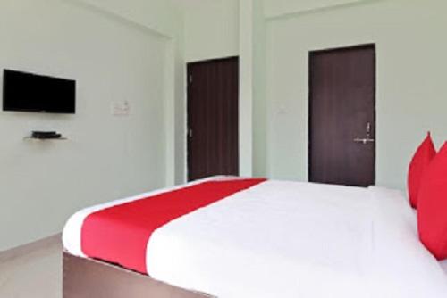 Hotel Nandanvan by Royal Stay photo