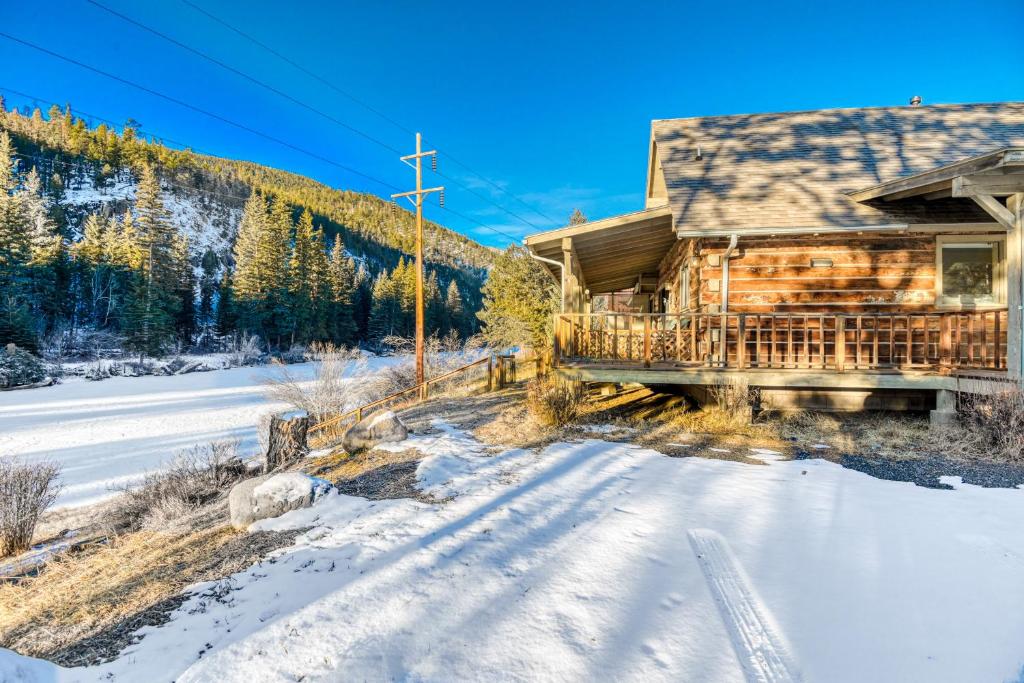 Riverside Retreat, South Fork