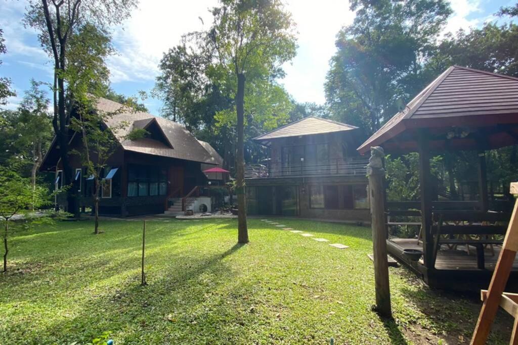 ทัศนียภาพภายนอกโรงแรม