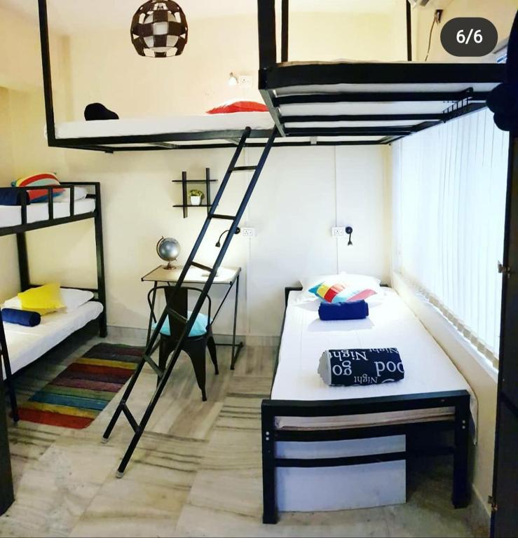 Bombay Backpackers kolkata — Hotel in Kolkata