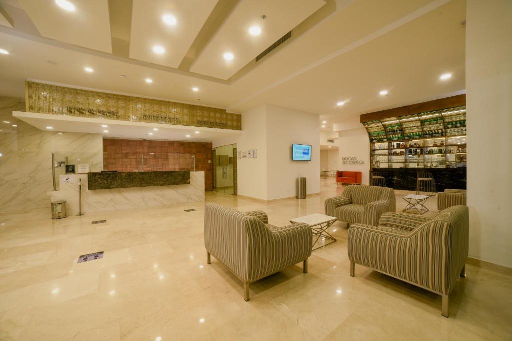 Hotel Dorado Plaza Alto Prado photo
